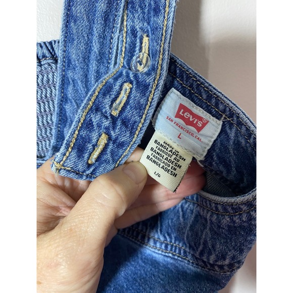 LEVIS Denim Fiorella Overalls Dress Women LARGE Button Front Smocked Back Pocket - Picture 4 of 5